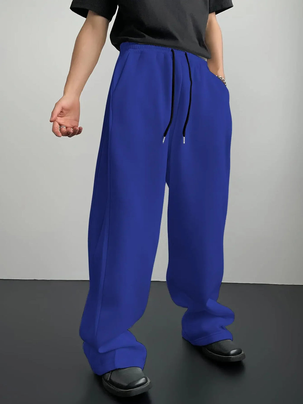 2025 New European and American Men's Sports Pants with Drawstring Waist, Wide Legs, Loose Pants with Pockets