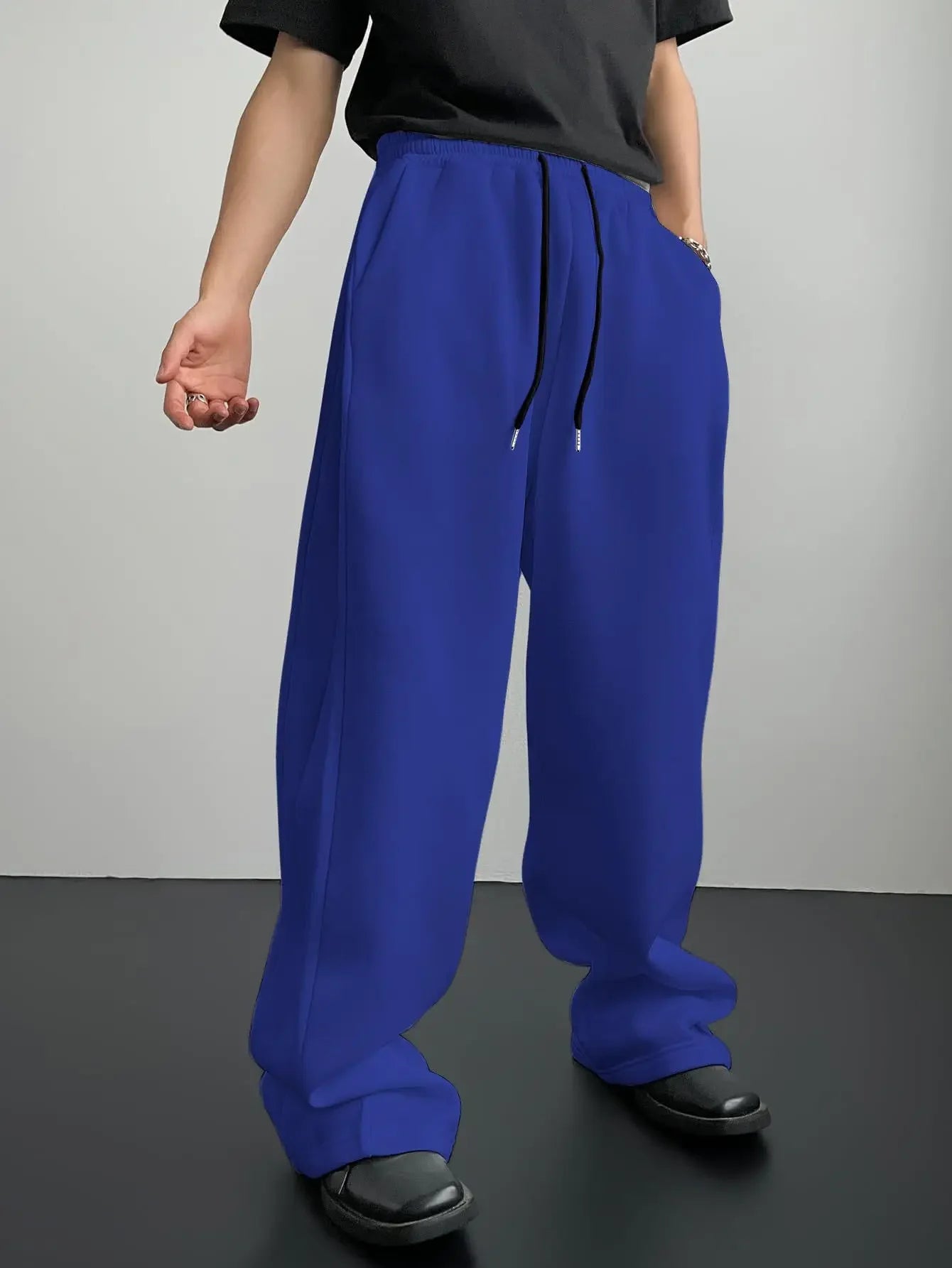 2025 New European and American Men's Sports Pants with Drawstring Waist, Wide Legs, Loose Pants with Pockets
