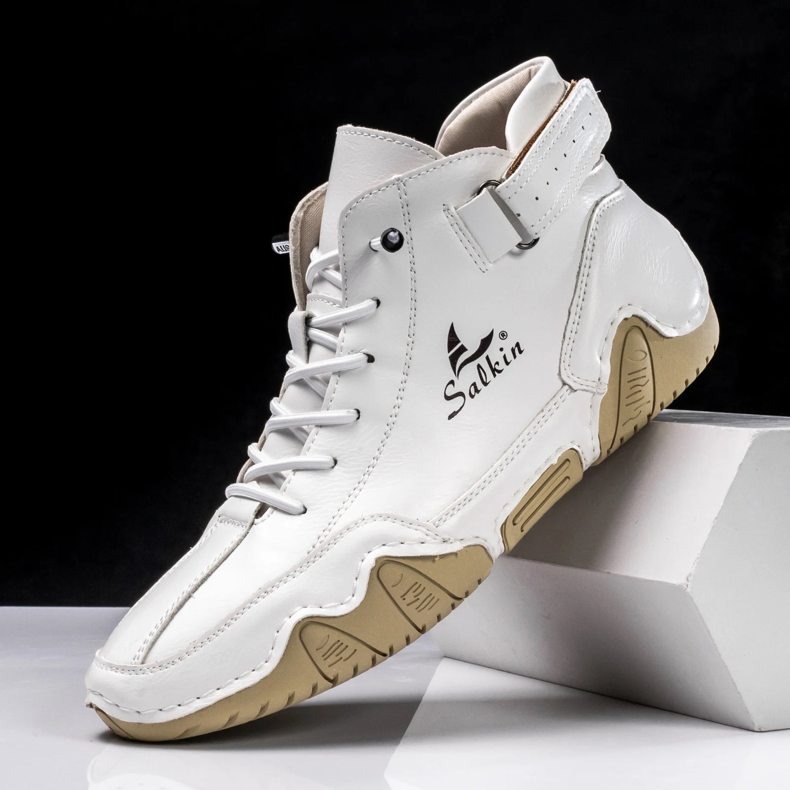 New Handmade Men Boots Design Sneakers Man Outdoor Casual Leather Men Sneakers Ankle Boots Trekking Fall Breathable Hot Sale