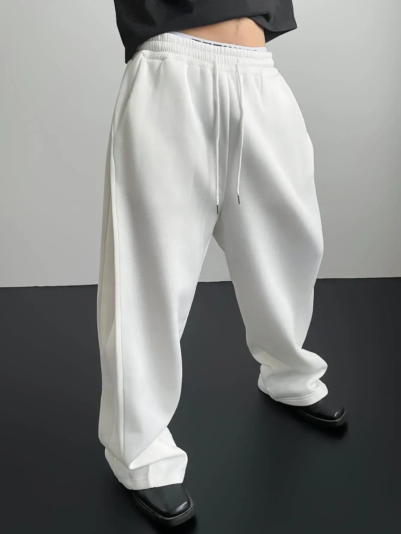 2025 New European and American Men's Sports Pants with Drawstring Waist, Wide Legs, Loose Pants with Pockets