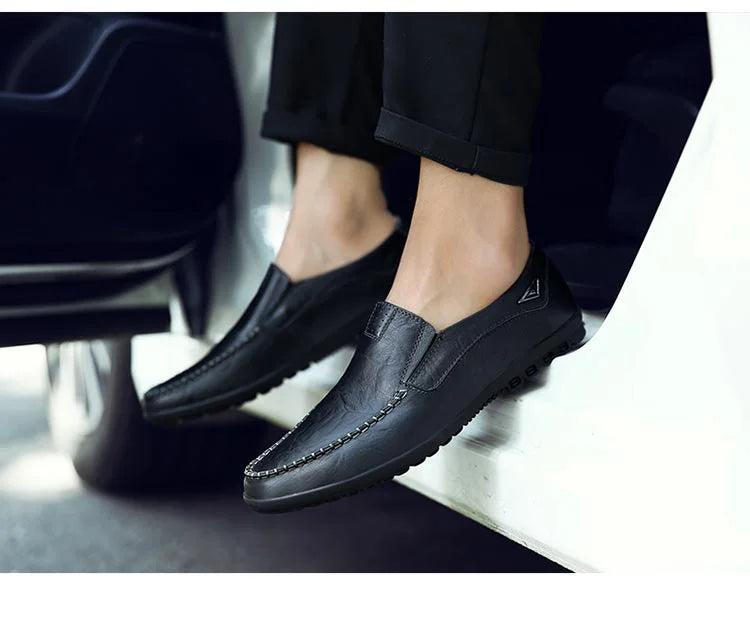 CLOHOO Men's Handmade Casual Loafers Anti-Slip Comfortable Slip-On Driving Comfortable Leather Shoes