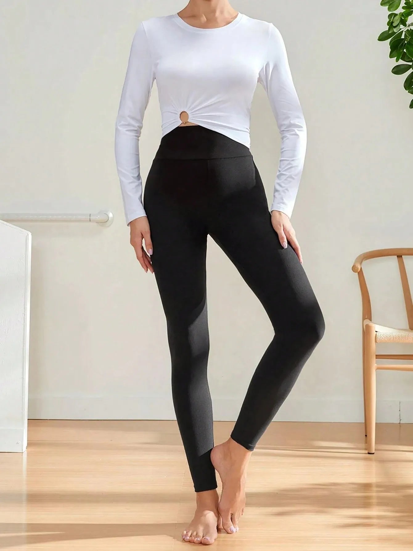 Solid Color Sporty Knitted Elastic Leggings For Women