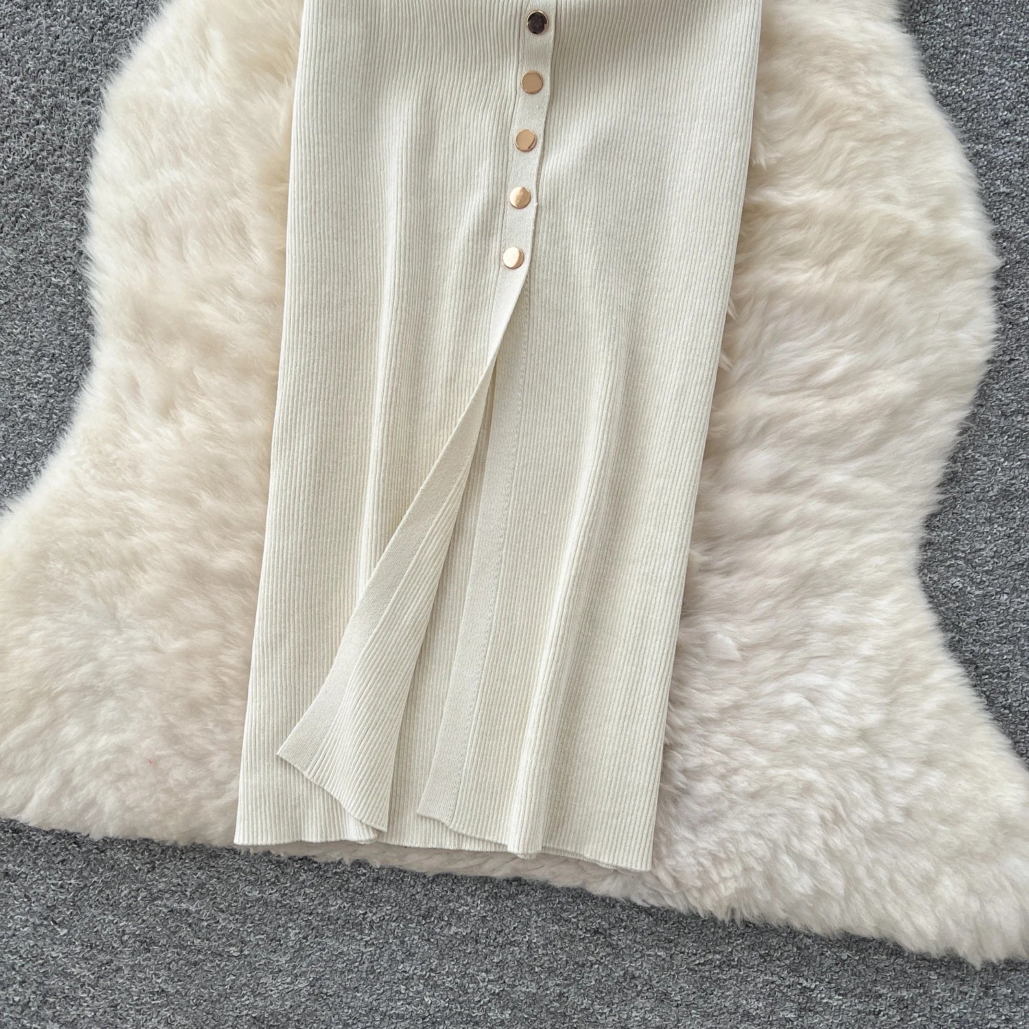 2025 New Women Chic Fashion With Golden Buttons Knitted Midi Dress O Neck Sleeveless Female Dresses Vestidos Mujer