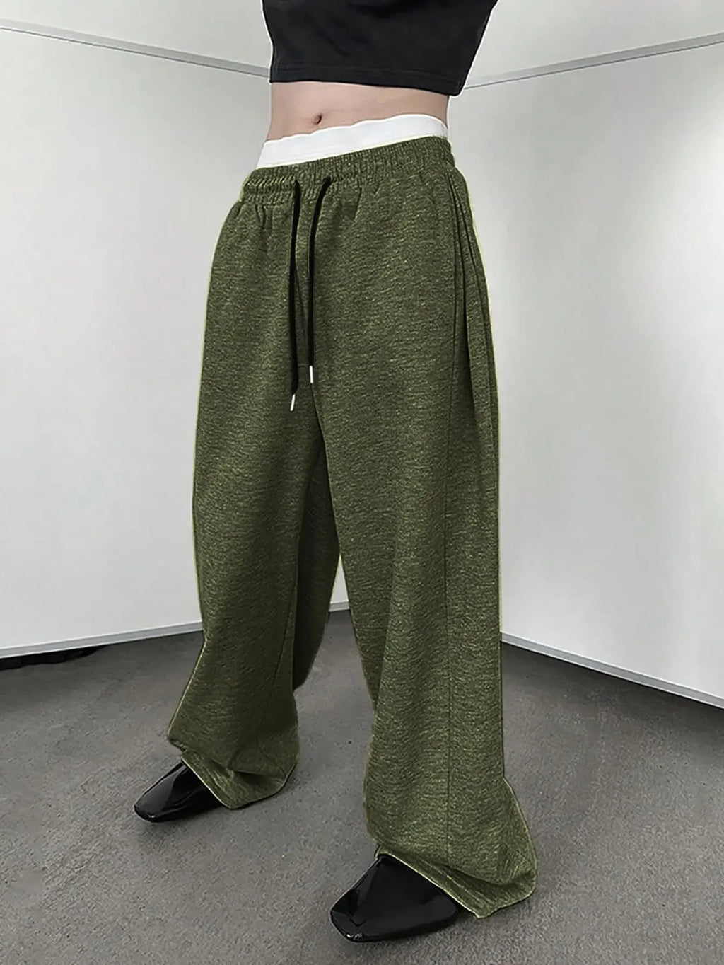 2025 New European and American Men's Sports Pants with Drawstring Waist, Wide Legs, Loose Pants with Pockets