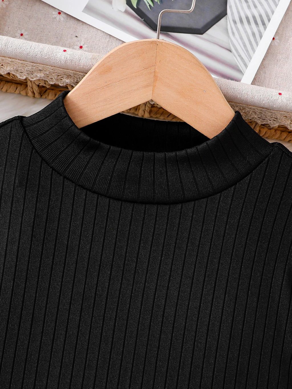 Spring and Autumn children's 2-piece fashion casual clothing white high-neck long-sleeved flying sleeve top + plaid A-line skirt